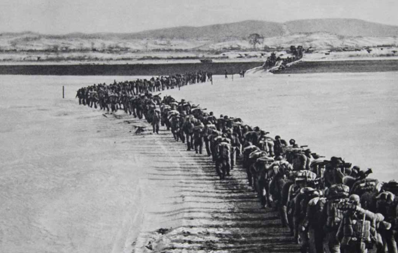 真实的长津湖战役:3万名战士被冻伤,缺少棉衣的真相被