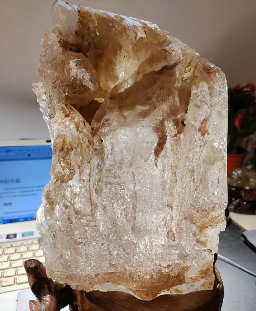 真正稀少的宝石品种-水胆水晶