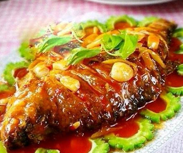 做红烧鱼,"这2步"最关键,鲜嫩不粘锅,新手也能做出饭店味道