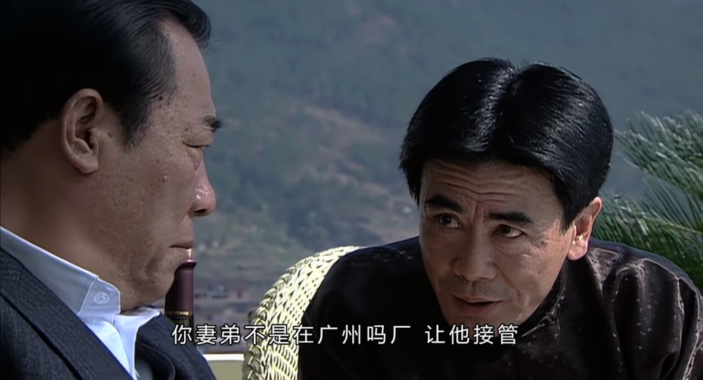 《潜伏》:隐藏最深的三个人,李涯第三,盛乡靠演戏躲避
