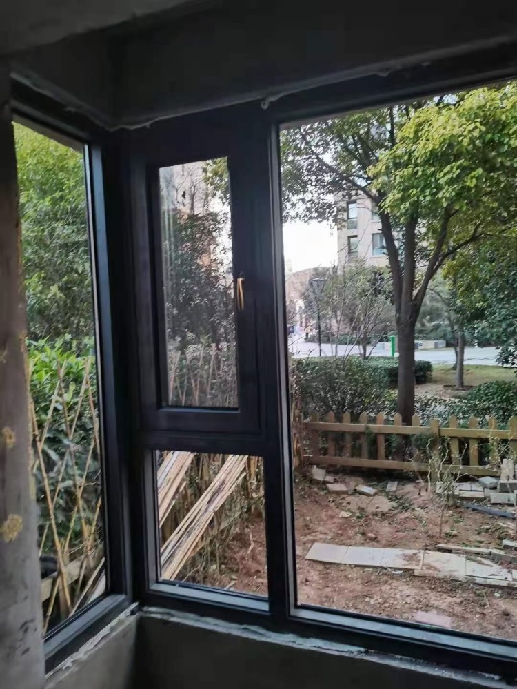 2021年门窗新产品,隔热门窗双断桥铝平开窗节能更保温
