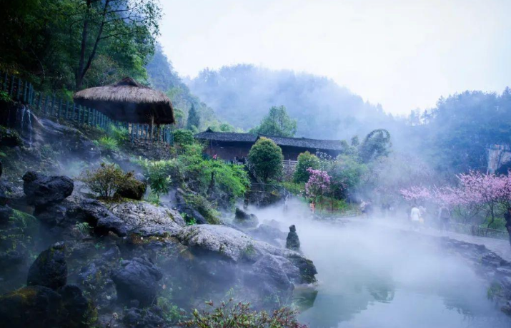 《桃花源记》并非描写人间仙境,细节经不起推敲,让人背脊发凉