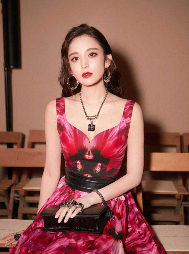 古力扎娜精致壁纸!错过就没机会收藏了!