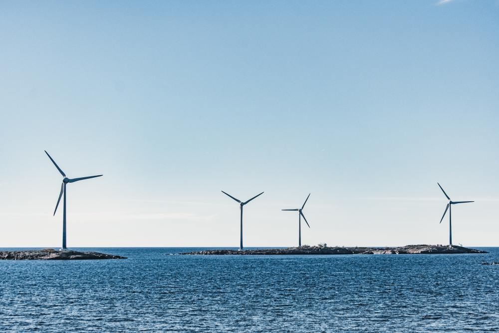 透露,拜登政府将批准首个在联邦水域建设大型海上风力发电场的计划