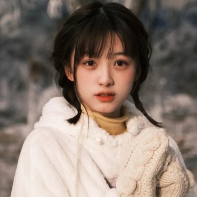可盐可甜的女生头像