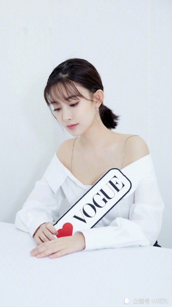 纯纯校花孟子义