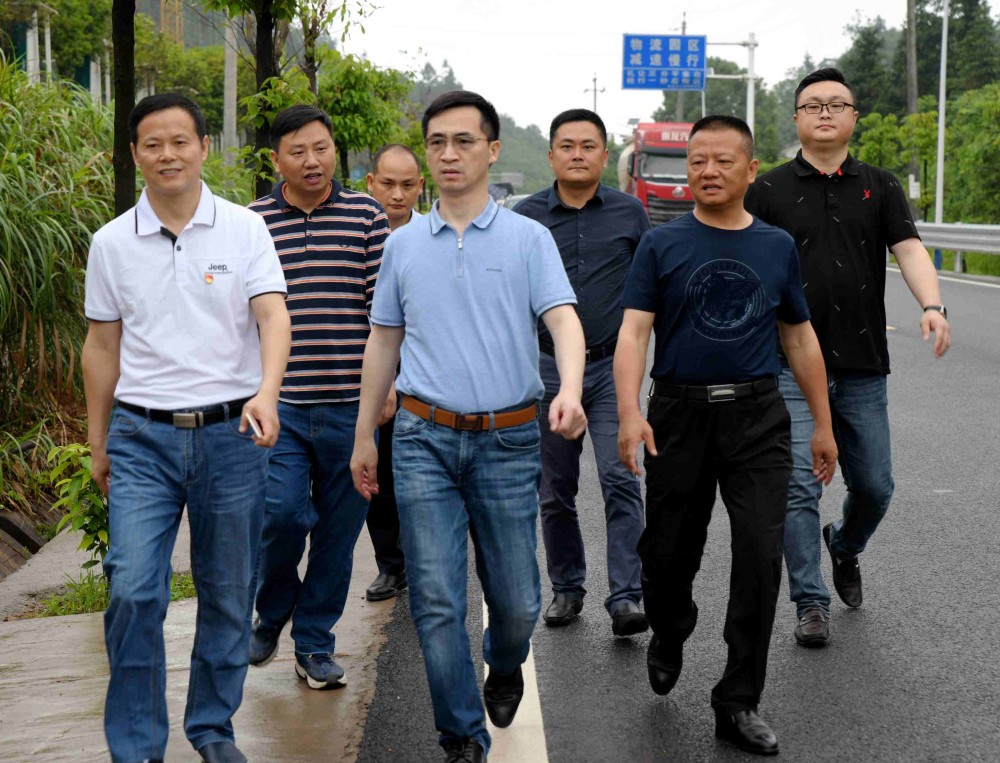 株洲交通事务中心调研城郊公路工作