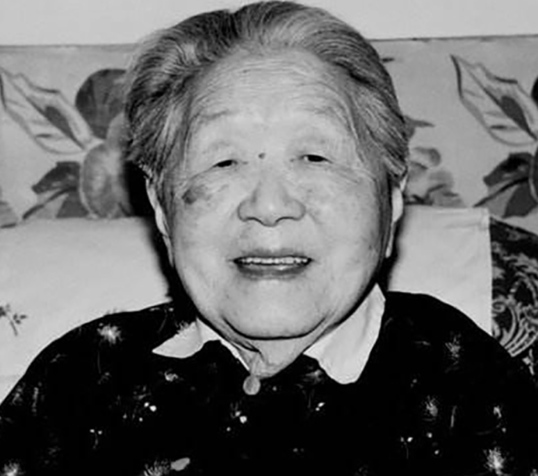 首位清华女教授王明贞:祖国需要时毅然回国,被誉为中国居里夫人