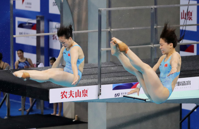 冠军赛暨东京奥运会选拔赛,全运会跳水资格赛女子双人3米跳板决赛中