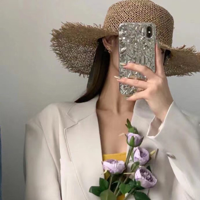 高级感个性女头像