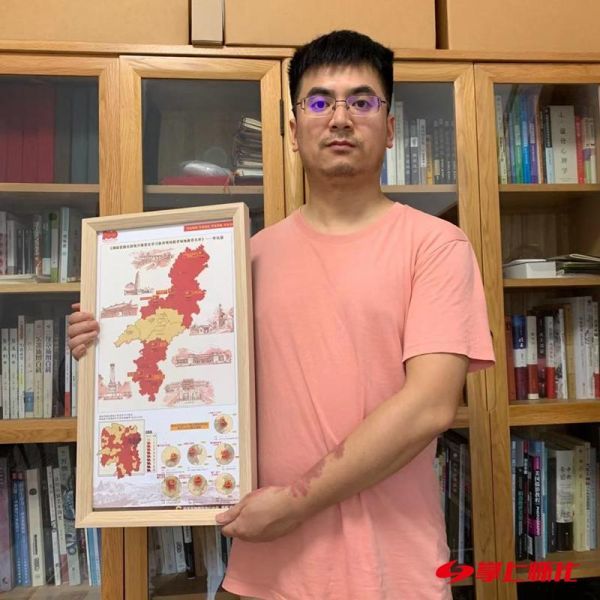 辰溪小伙绘制党史学习教育"红色地图"