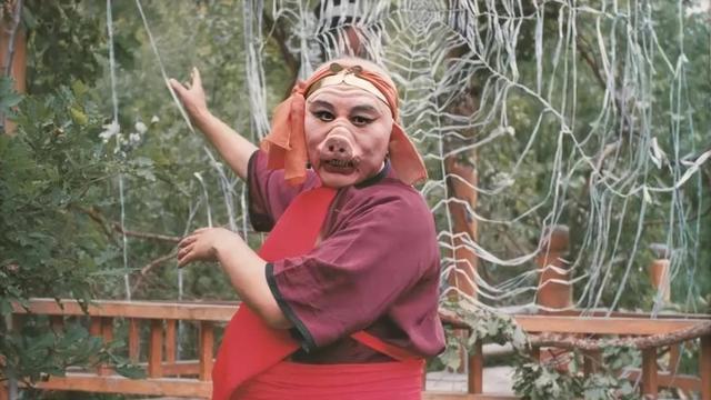 猪八戒打死玉面狐狸精,为何还"剥衣"看?