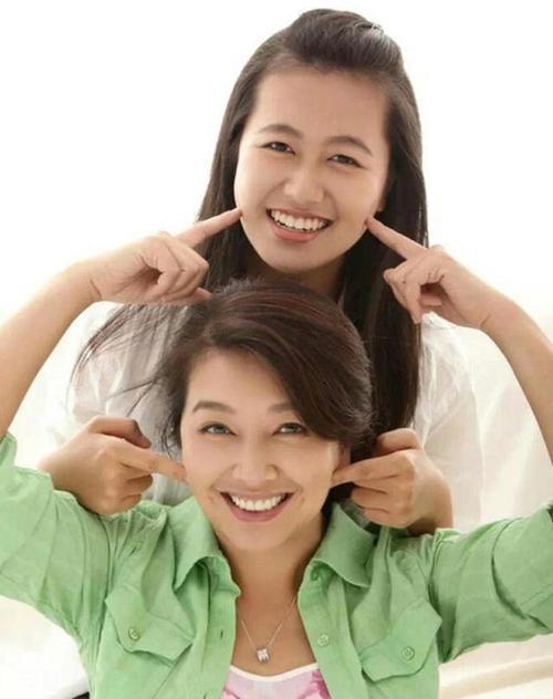 与高曙光闪婚,靳东相恋5年的江珊,为何转身定情马伊琍前男友?