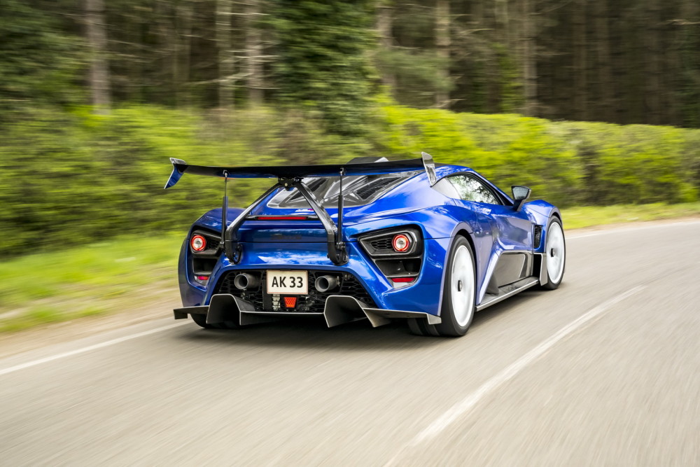 1177匹马力,zenvo tsr-s超跑在英国首次亮相