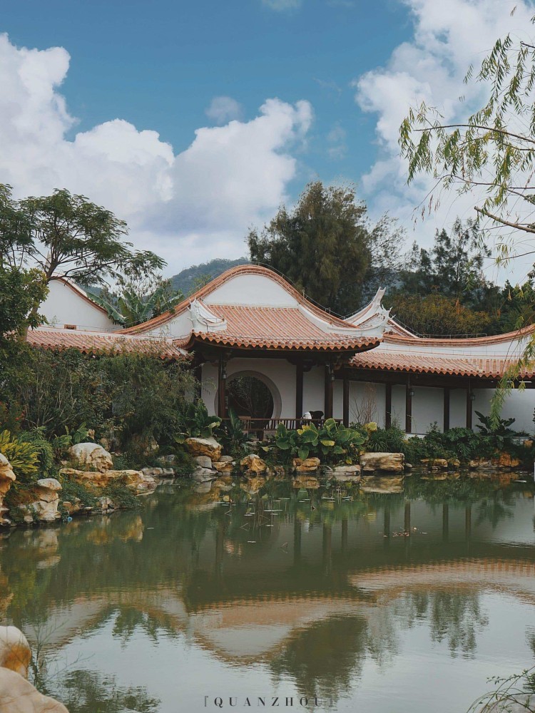 泉州西湖公园有个桃花岛,和广州的东湖公园有点类似