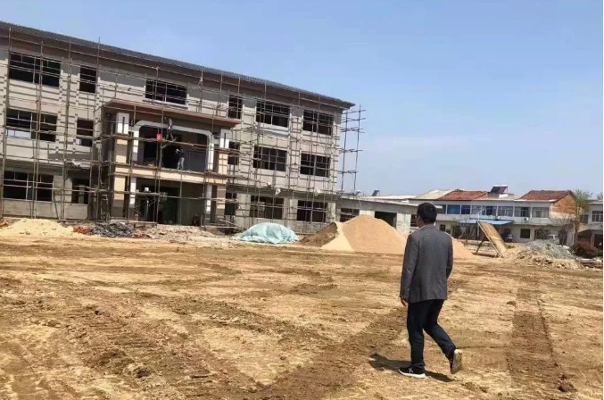随县草店镇推动"一河一路两广场"建设提升群众幸福感