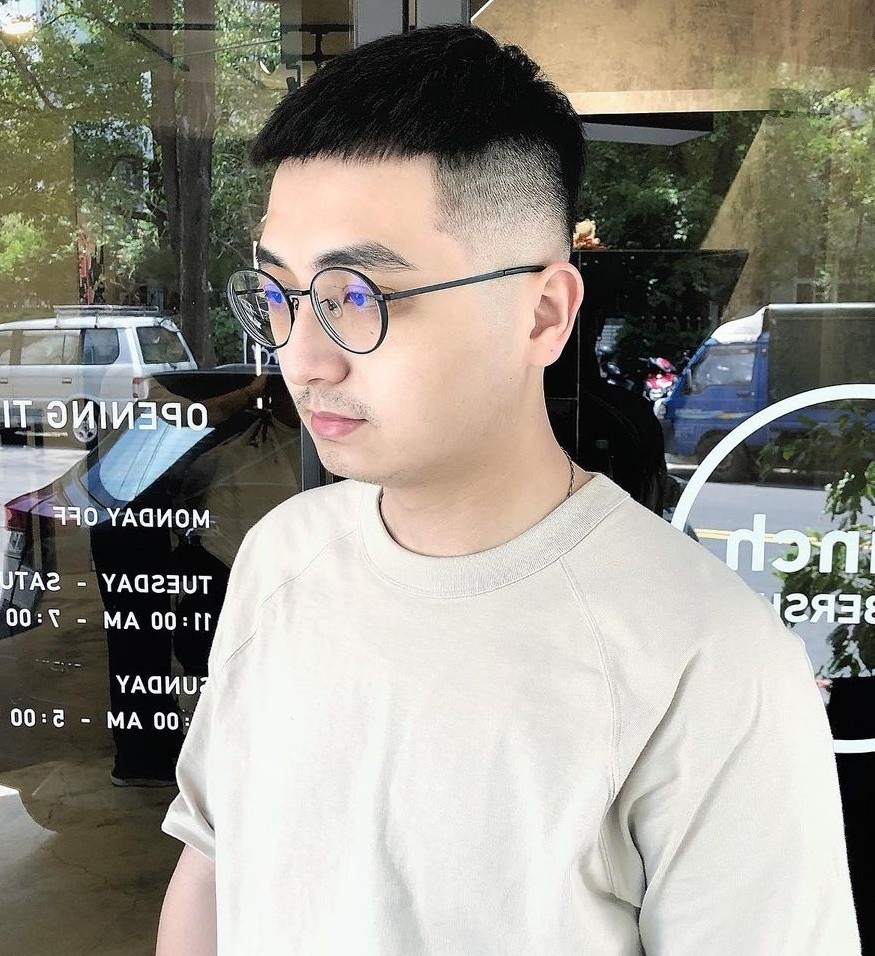男生不要只会剪"寸头",2021夏季发型这样剪,无论长短都好看