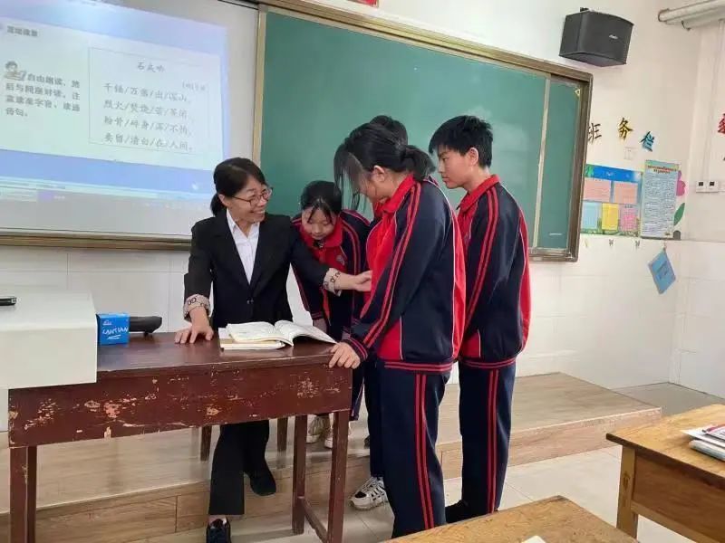 蠡县一小学老师出名了!