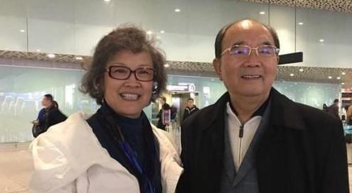国家一级演员宋春丽,多年求子未能如愿,终于在61岁时升级为妈妈