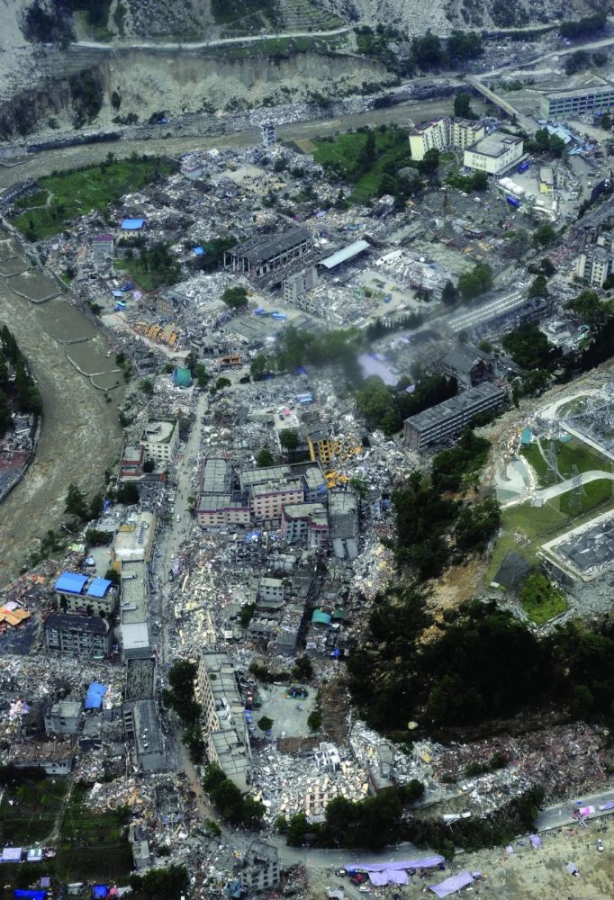 "5·12"地震前汶川县城全景