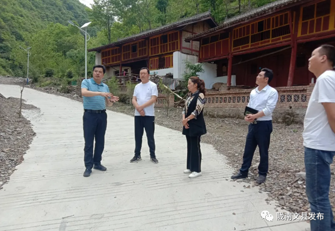 简讯|张小虎在城区检查指导城市建设及灾后恢复重建工作