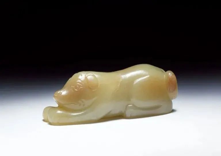 古玉精彩的动物世界