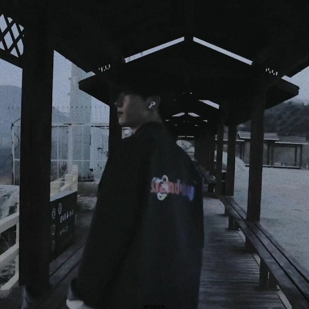 马嘉祺适合做头像的图片