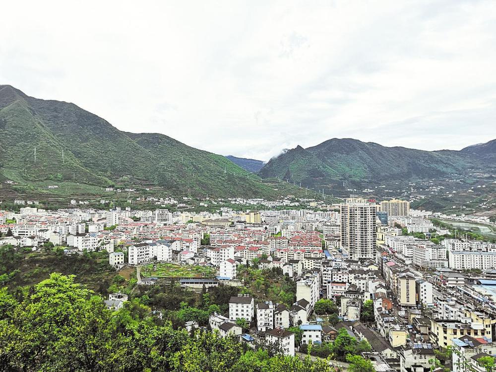 兴山县城鸟瞰图.