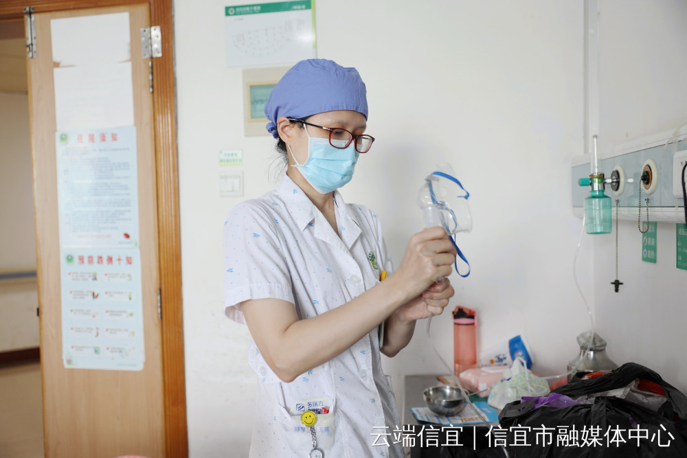 信宜市人民医院黎凤梅时间就是生命救人一刻不可耽搁