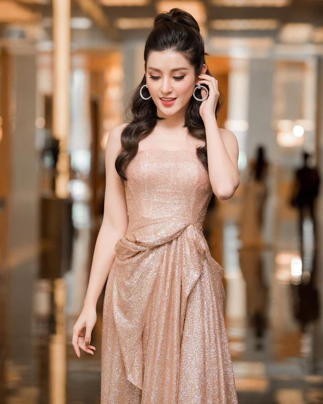 越南姑娘世界选美排名第十颜值身材都出众一运动成就她