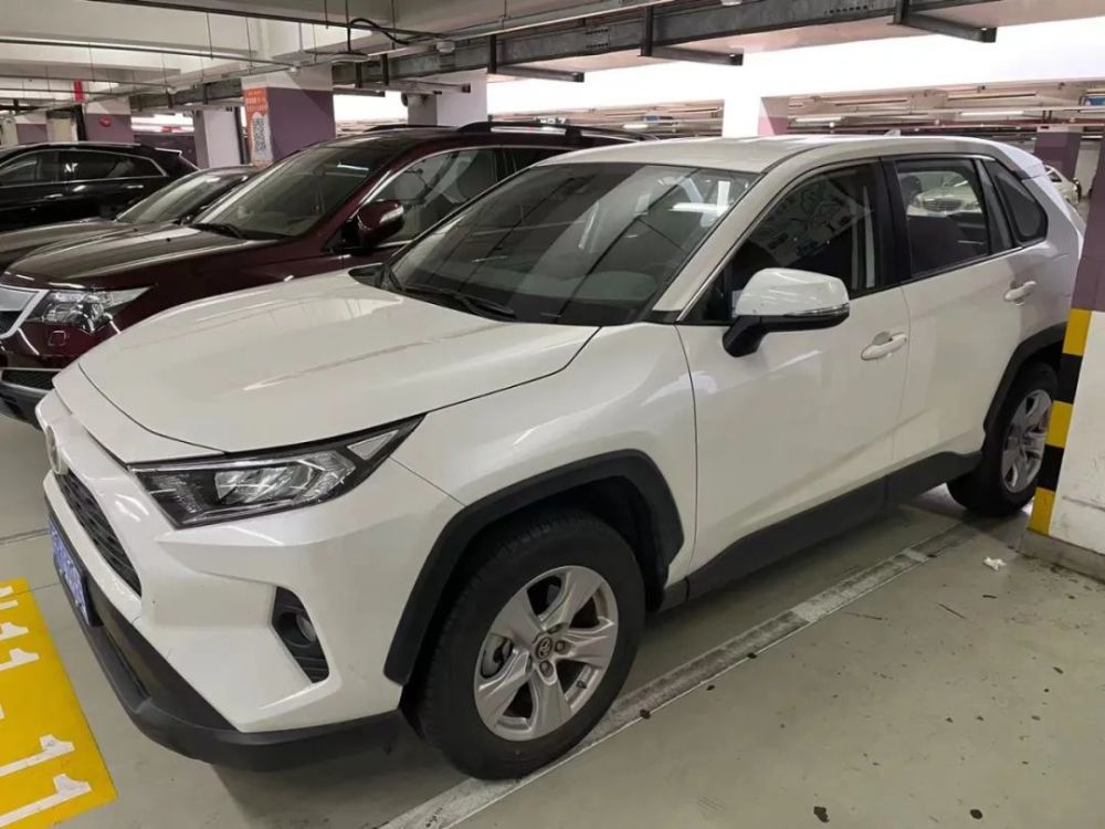 ▼2020款乞丐版丰田rav4荣放