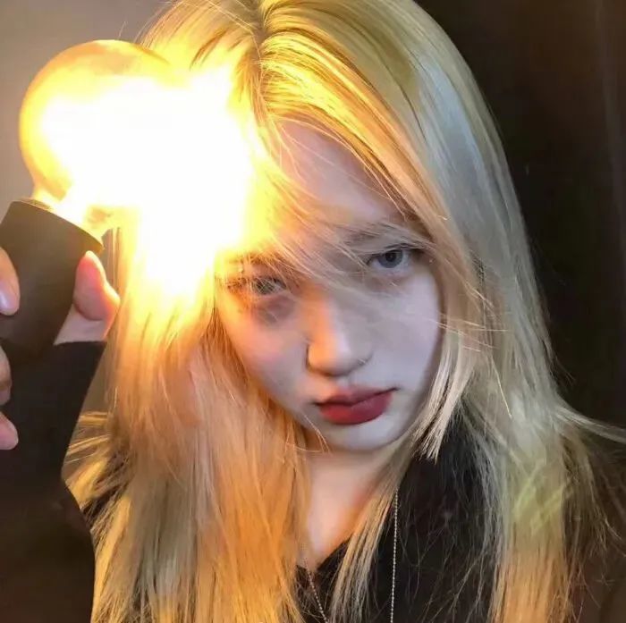 头像|女生:请你忠于自己 活的认真 笑得放肆