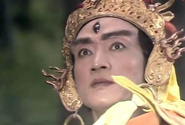 印象中,荧幕上最早的二郎神出现在86版《西游记》,扮演者是林志谦.