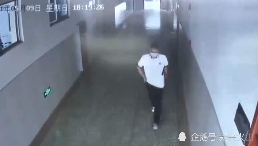 成都中学生坠亡监控首次曝光,属自杀行为,学生心理脆弱该怎么办