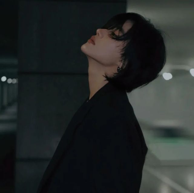 禁欲系男生头像