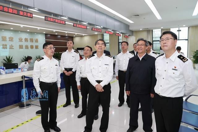 海关总署副署长王令浚来宿迁调研