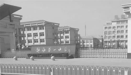 1998年静海校园投毒案女孩分手后欲自杀欺骗6名室友喝下毒药