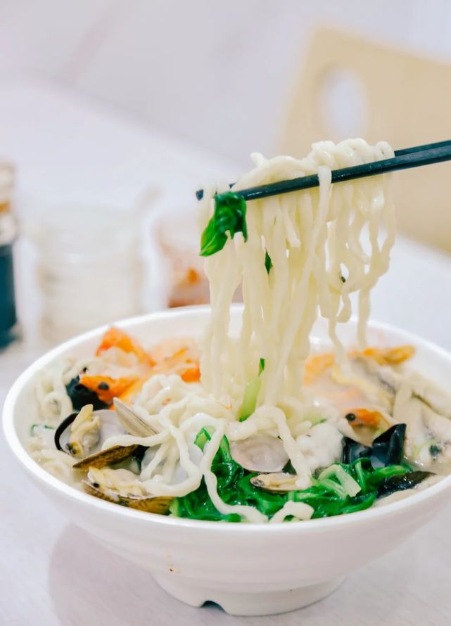 手擀面……即使是海鲜面,也有一碗鲜,海鲜面馆,温州海鲜面三家……好