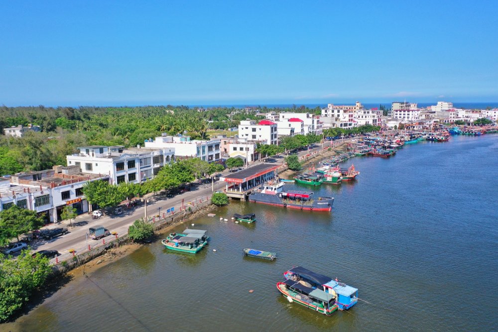 航拍琼海:千年渔港,蔚蓝潭门