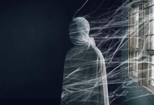 梦见亲人冲突，解析梦境中父亲用刀砍母亲脚但未流血的象征意义