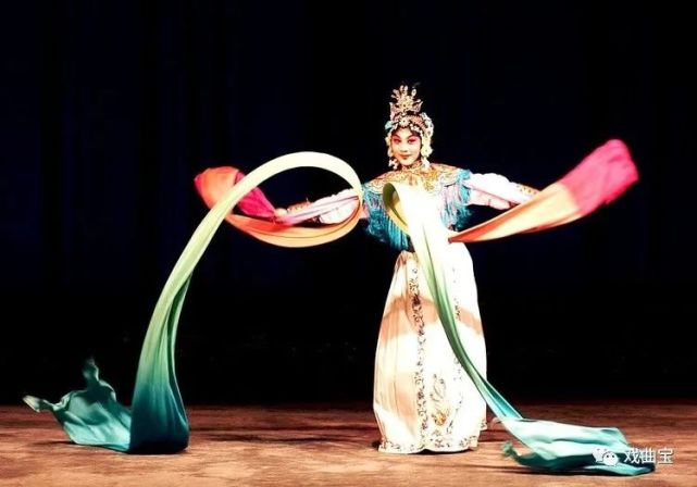 中国戏曲的特技之一『水袖功,艺惊四座,美不胜收|水袖|戏曲|古典舞