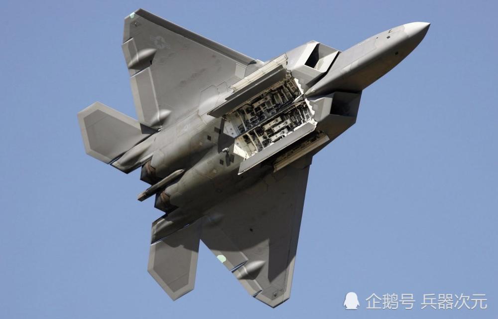 f-22战斗机的弹仓