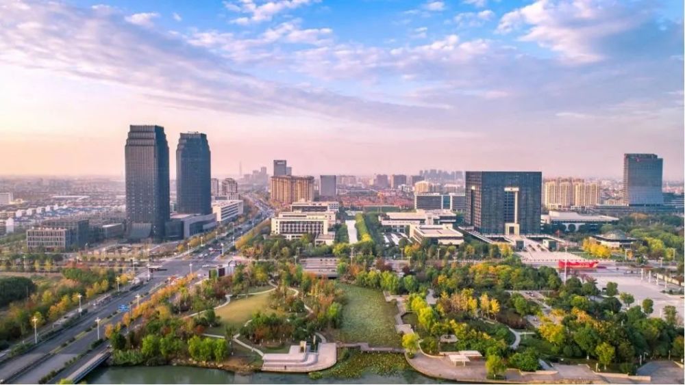编制并落实《湖州市森林城市建设总体规划》《湖州市城市绿地系统规划
