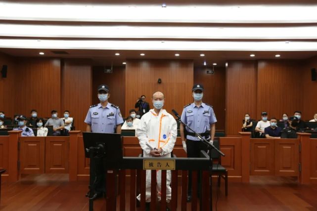杭州杀妻分尸案庭审现场:嫌犯曾供称去年初有杀妻恶念