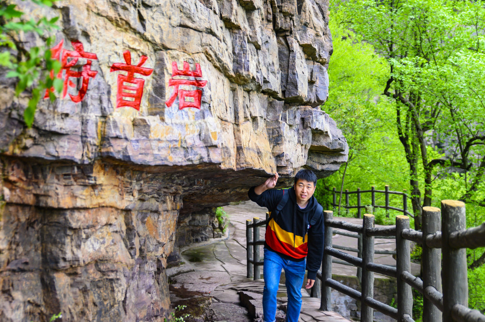 河南小众景点推荐:舞钢市灯台架,天然峡谷乐趣多