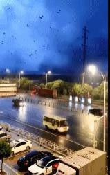 江苏苏州盛泽镇受龙卷风影响,已致1人死亡,2人重伤,19