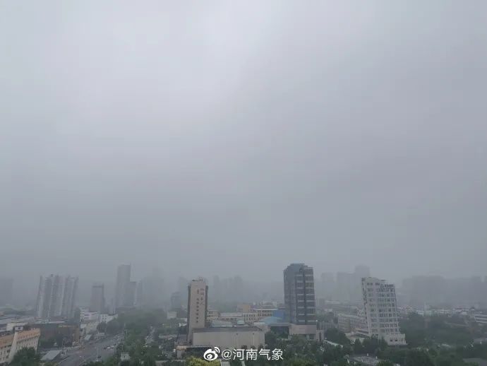 阵风7到8级 郑州市气象台今日12时25分 发布大风蓝色预警信号 预计