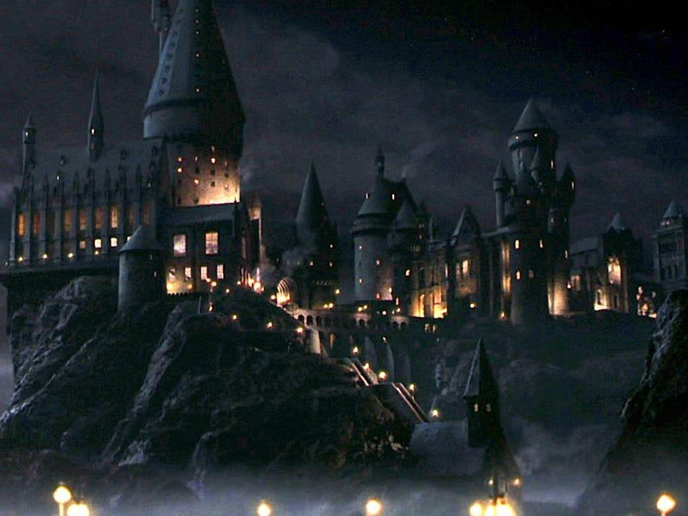 《哈利波特》:我们来深入了解一下,霍格沃茨这所神秘的魔法学校