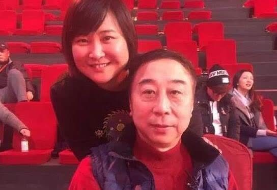 "隐藏"了36年,原来她才是冯巩老婆,怪不得结婚多年零绯闻