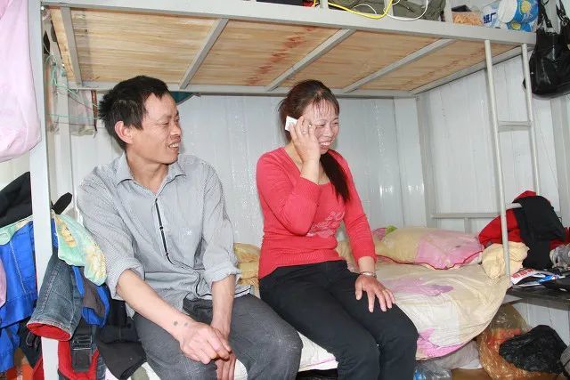 农民工出门打工,为什么非要把老婆